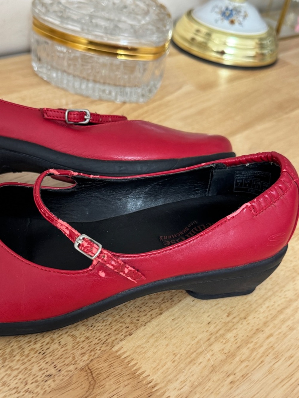 2000s Skechers Red Faux Leather Mary Jane Chunky Clogs Size 7 Whimsy Grunge - Picture 12 of 15